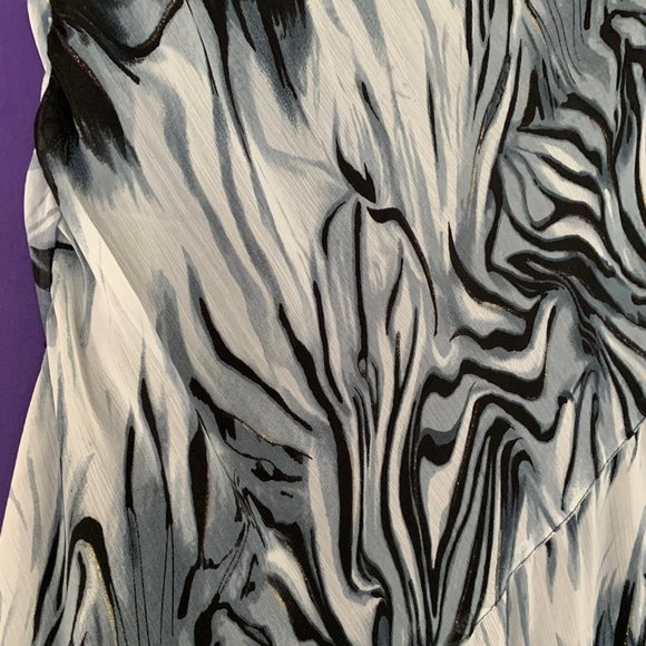 2 / $10 - Medium Skirts Very Good Condition - Picture 10 of 13